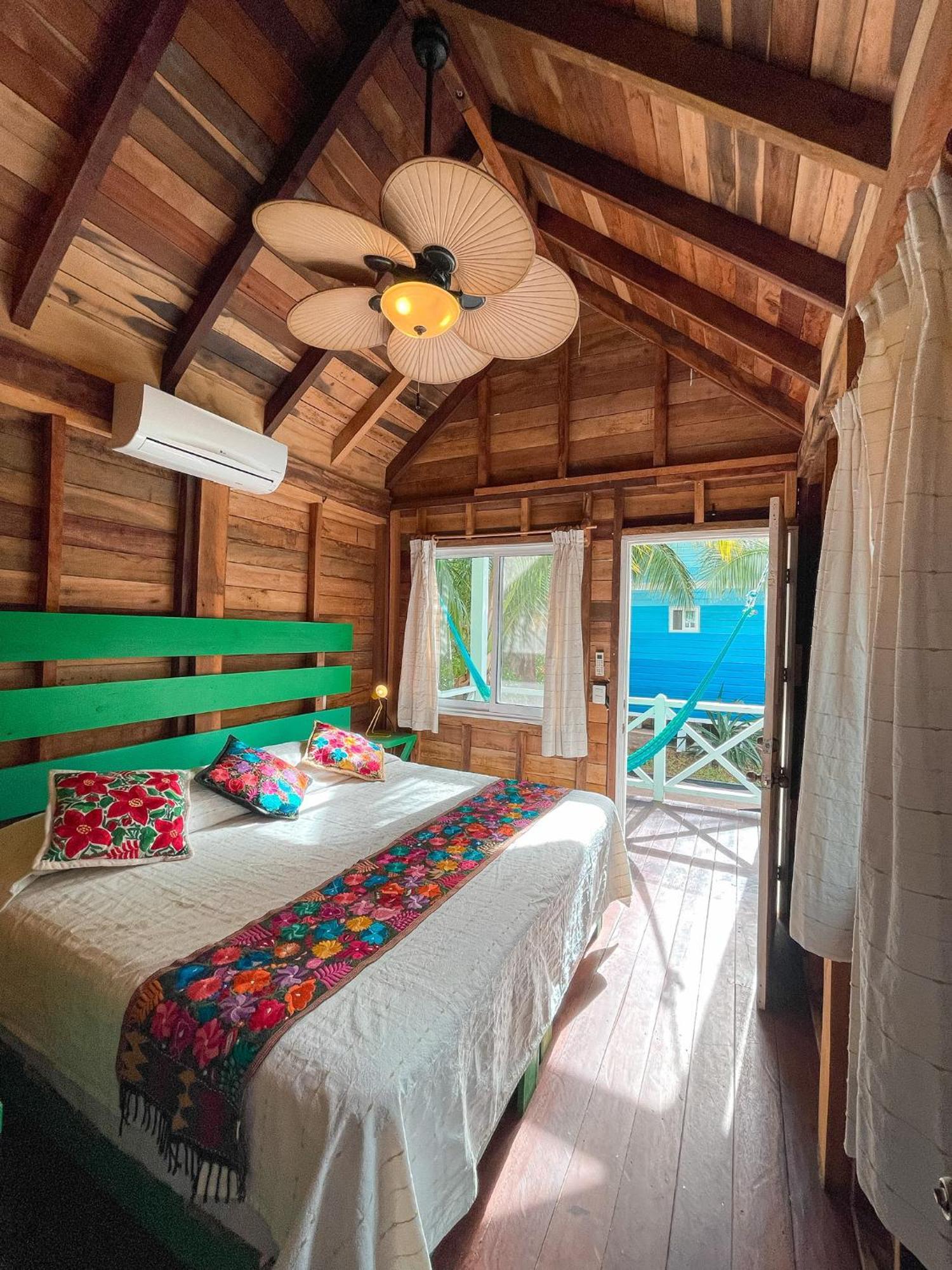 Whyknot Holbox Bed & Breakfast Exterior photo
